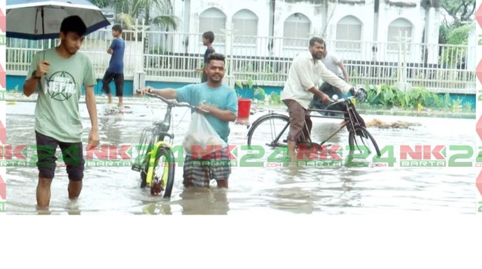 সর্বোচ্চ রেকর্ড ২৭৭ মিলিমিটার বৃষ্টি, জলজটে ভোগান্তিতে নোয়াখালীর মানুষ